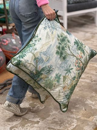Belle Isle Serene Cushion
