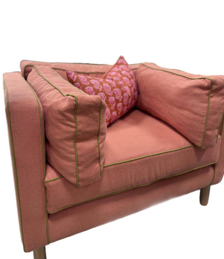 Pamona Chair