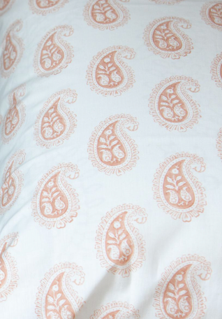 Pretty Paisley Quilt