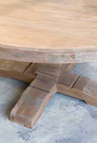 Pedestal Round Table